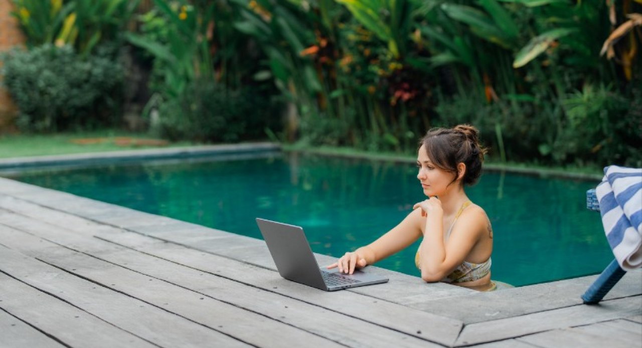 Internet_piscine_télétravail