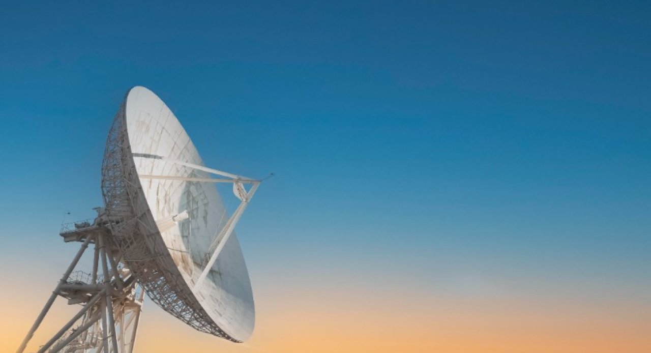 Internet satellite
