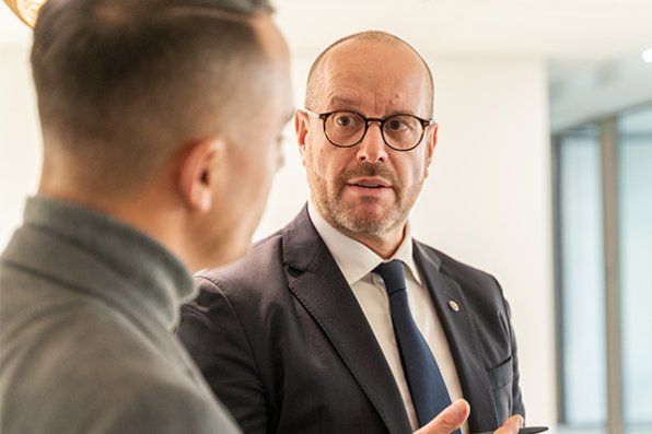 Les experts Parnasse à vos côtés